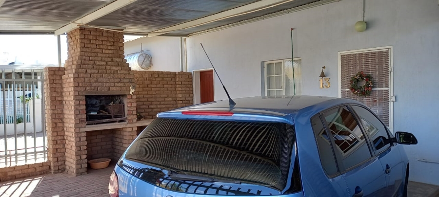 1 Bedroom Property for Sale in Flora Park Northern Cape